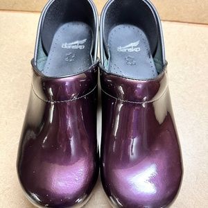 Purple patent Dansko